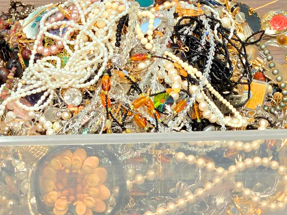 4.7kgのアクセサリーを買取！パールの輝きとヴィンテージ感溢れる逸品揃い